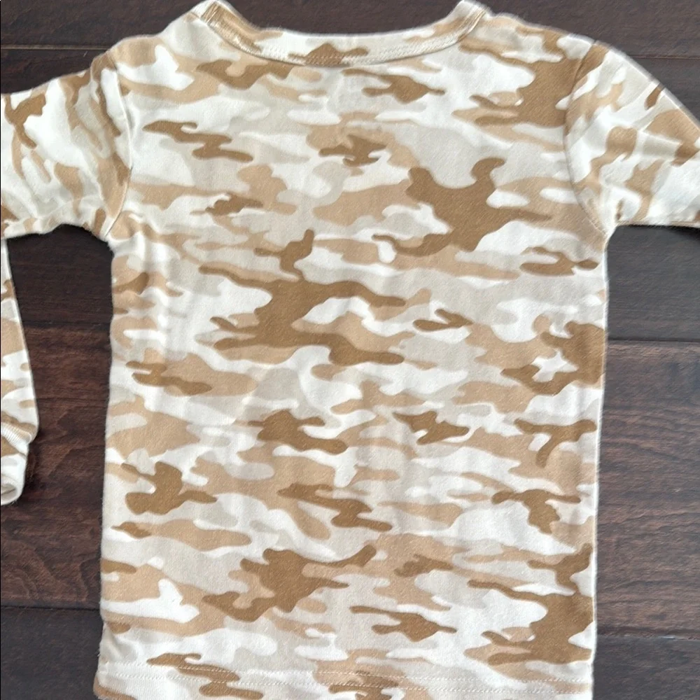 Baby GAP Gender Neutral Comfy Cozy Cotton Camo Print Pajamas!
